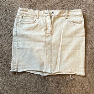 Women’s off white denim cut off skirt. Like new